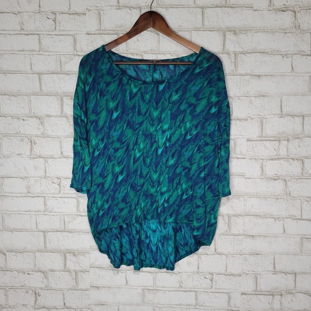 Express cute printed lightweight top